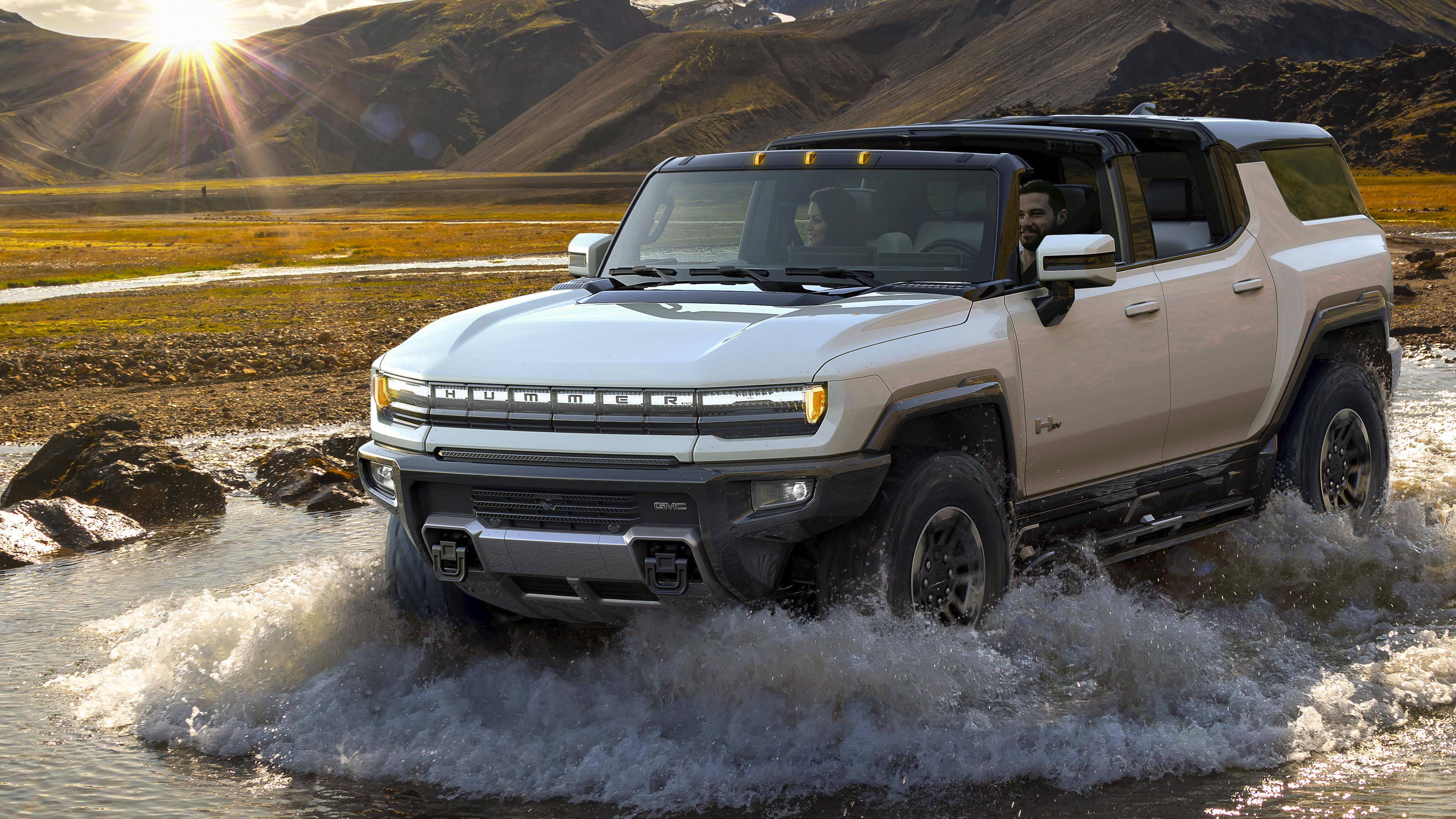 2022 HUMMER EV - Интерьер, Экстерьер и Вождение! смотреть онлайн