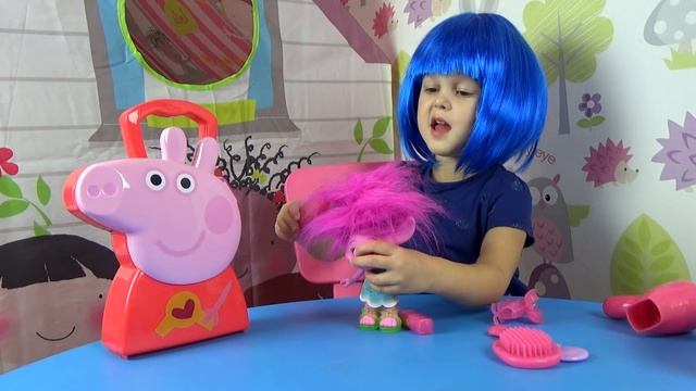 ТРОЛЛИ Розочка в Салоне Красоты Свинки Пеппы Делаем прическу Розочке Сюрпризы Тролли Trolls surpris смотреть онлайн