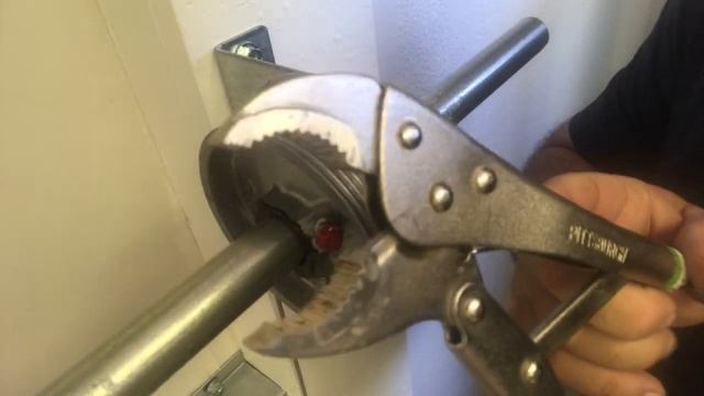 How-To Align Garage Door Cable | Torsion Cable | DIY Garage Door Repair смотреть онлайн
