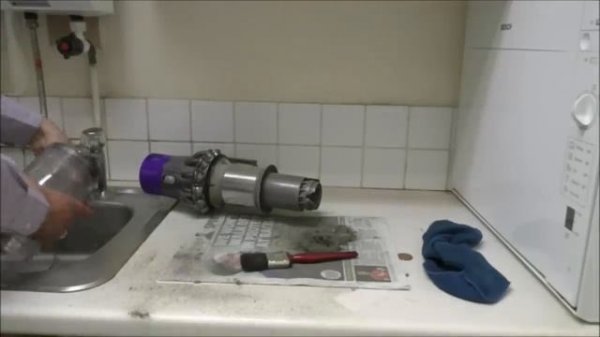 How to clean and maintain the Dyson V10 Cordless Vacuum Cleaner