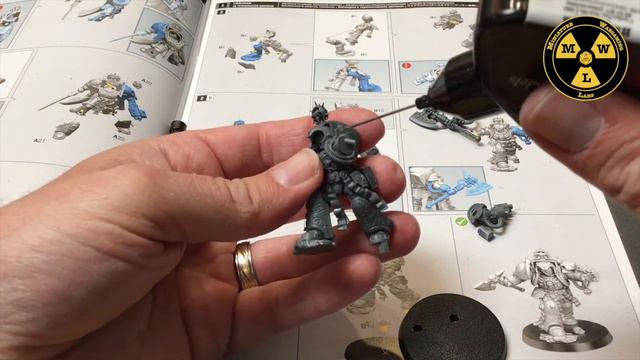 Build With Us: Space Marine Librarian in Terminator Armor смотреть онлайн