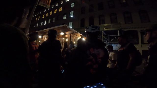 Food Delivery on King Song 16X [ELECTRIC UNICYCLE] GoPro 10 Hero + GoPro Max - NEW YORK CITY 9.18.2 смотреть онлайн