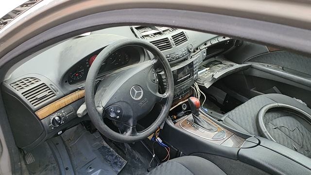 Mercedes E211 восстановление / Чем еще занимаемся порой смотреть онлайн