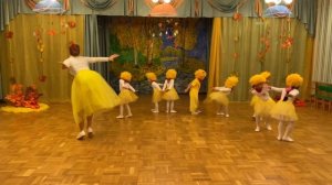 «Вышла курочка гулять»