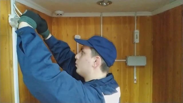 Електромонтер з ремонту та обслуговування електроустакування смотреть онлайн