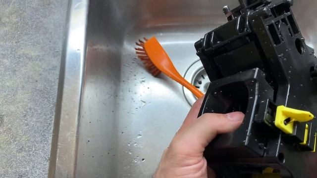 How to Clean and grease Saeco / Gaggia Brew Unit смотреть онлайн