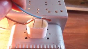 Как проверить магнетрон СВЧ (микроволновой) печи, лампочкой.