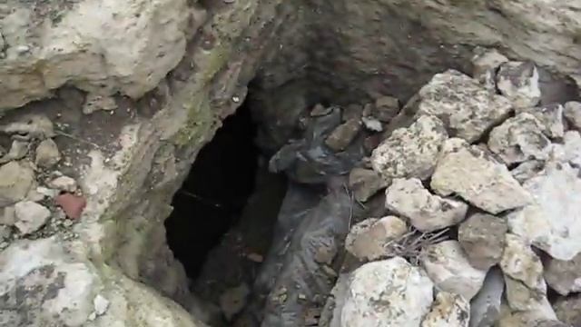 склеп, кости, Береговые батареи №12, №13 Херсонес ~ 12.2012 ~ смотреть онлайн