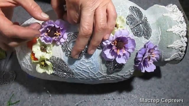 Шикарный декор вазы в смешанной технике смотреть онлайн
