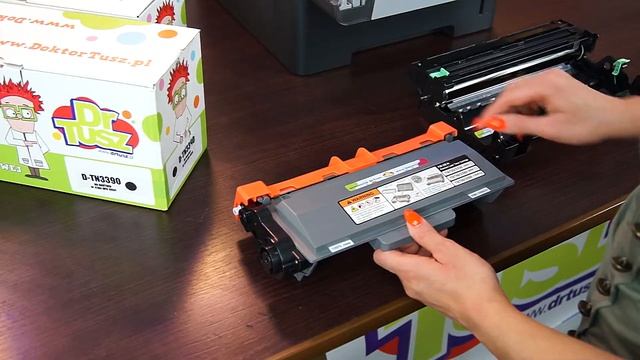 Drukarka Brother MFC 8950DW - jak wymienić toner i bęben I DrTusz.pl смотреть онлайн