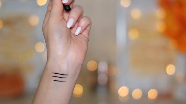 КОСМЕТИЧКА МЕСЯЦА смотреть онлайн