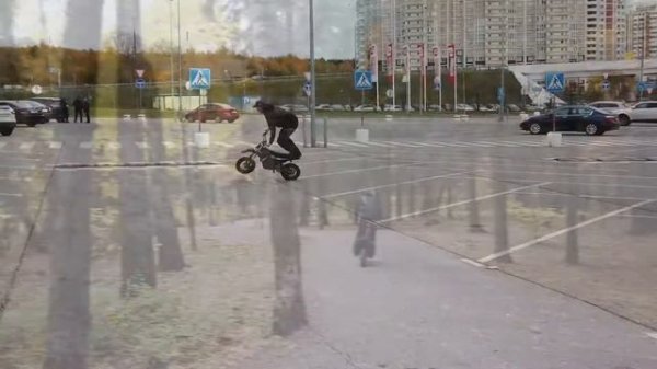 Стантим на электропитбайке Butch! | Butch e-bike stuntriding!