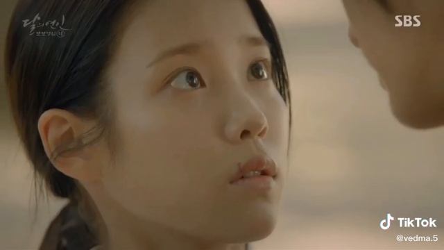 моменты Алые сердца: Корё смотреть онлайн