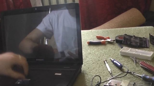 Samsung R590