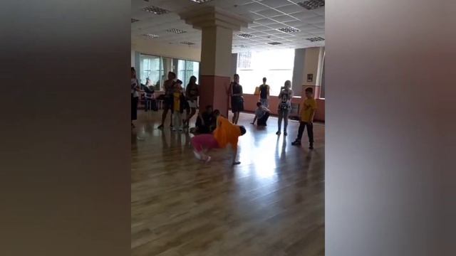 Как прошло моё первое соревнования по брейк дансу! (История) смотреть онлайн