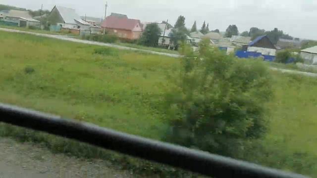 Прибытие к о.п. Совхоз Бердский на электропоезде ЭД4М-0292 смотреть онлайн