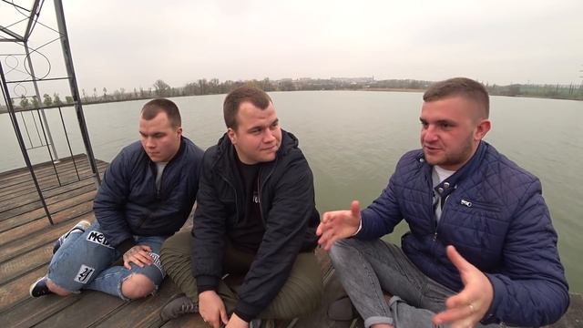 ВЫБЕЖАЛИ НА ФУТБОЛЬНОЕ ПОЛЕ РАДИ ХАЙПА! Как это было? смотреть онлайн