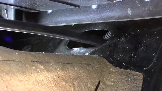 Manual Trans Shift Cable Replacement смотреть онлайн
