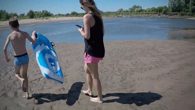 Прогулка по Томи смотреть онлайн