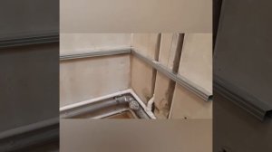 Я его слепила из того,что было!!! Каркас под стальную ванну своими руками.