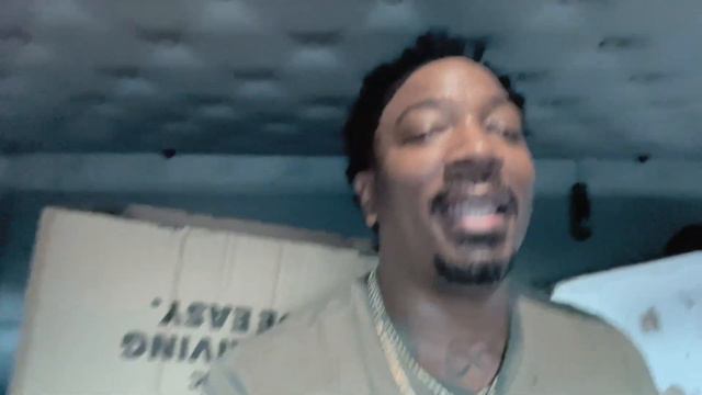 Team Trucking Couple: Finally T680 refrigerators in stock | which one do we choose?? смотреть онлайн