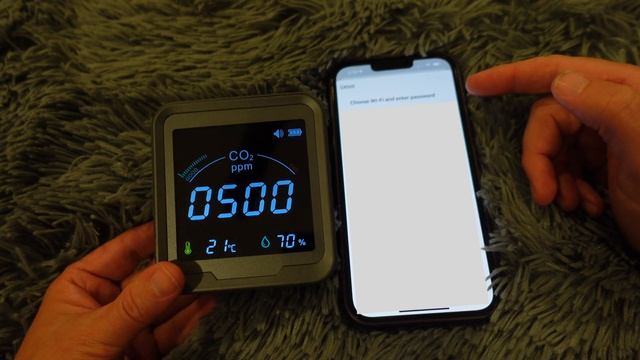 UNBOXING & SETUP CO2 Smart WiFi Detector Air Quality Monitor смотреть онлайн