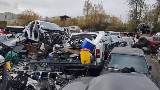 ШОК!!!!!!¡!!свалка Авто ЧТО там есть, ВЛОГ..... смотреть онлайн