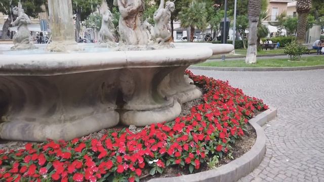 Civitanova Marche - прогулка по городу и отдых на пляже смотреть онлайн