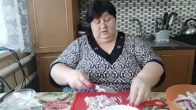 Деревенские будни - Дегустация салата из огурцов,,Нежинский'' смотреть онлайн