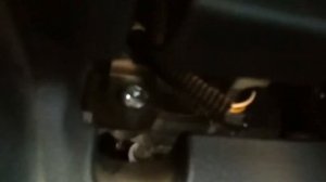 Ключ застрял в замке зажигания предлагаю быстрый простой но временный вариант решения этой проблемы