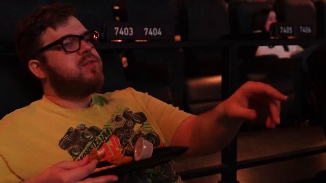 Kermit the Frog and Elmo Buy a Movie Theater! (VERY EXPENSIVE) смотреть онлайн