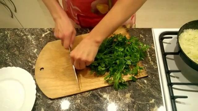 Куриные сердечки рецепт. Куриные сердечки в сметане. Сердечки куриные рецепт. смотреть онлайн