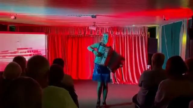 Танго... танго... Играет Любовь Гришанова смотреть онлайн