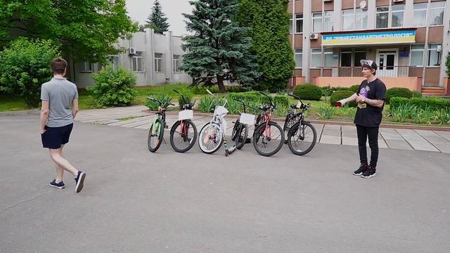 Раздаю Новые Велике прохожим смотреть онлайн