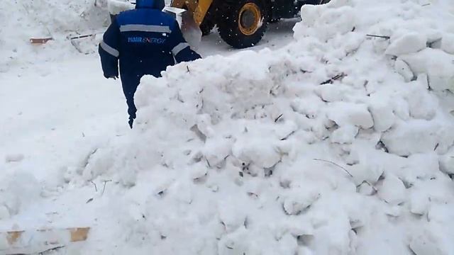 Pamir Хорог...Снежная лавина...Тармаи калон...Шошхарог смотреть онлайн