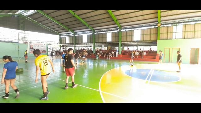 PAANO PINAGRALUAN NANG IEM ANG ROXAS TEAM(volleyball one day league) смотреть онлайн