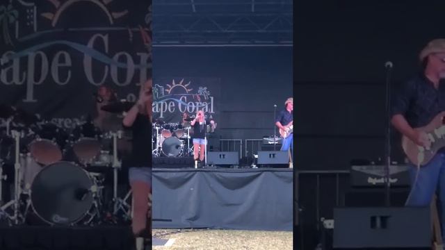 Gunpowder and Lead смотреть онлайн