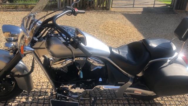 2013 Honda VT1300 Interstate Tourer ABS смотреть онлайн