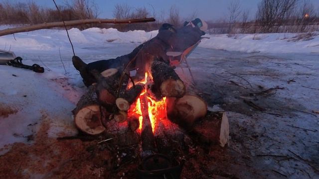Рыбалка на Оке, Солнце Жарит 🌞Вода Прибывает смотреть онлайн