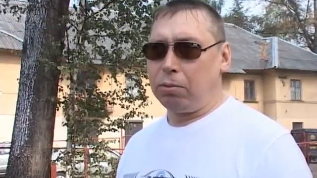 В минувшие выходные во дворе на ул. Матросова сгорели сараи смотреть онлайн