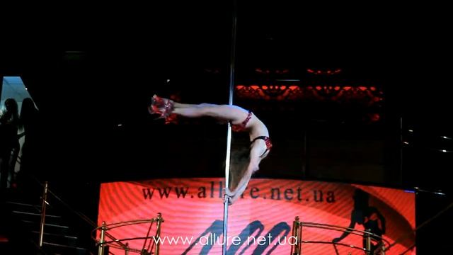 Татьяна Демская Pole-dance (тренер школы танца Allure) смотреть онлайн