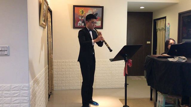 W. A. Mozart: Oboe Concerto in C major, K. 314 (K. 285d), Mvt. I Allegro aperto смотреть онлайн