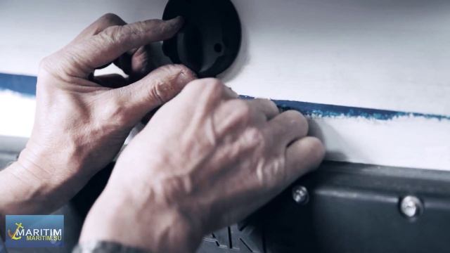 Видеоинструкция по установке интерцепторов Zipwake. 7FT.RU смотреть онлайн