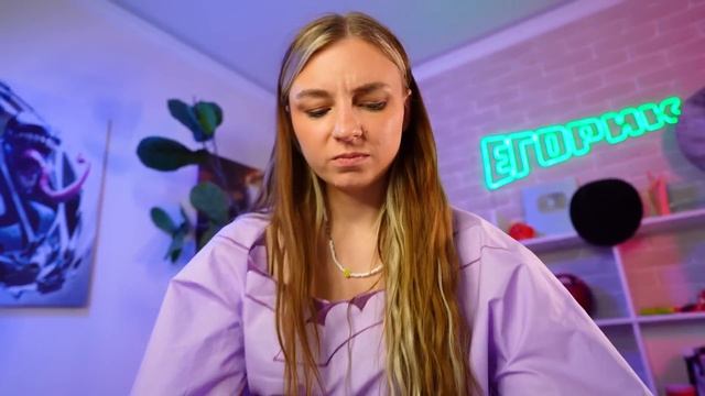 ДОРОГОЙ vs ДЕШЕВЫЙ КОСПЛЕЙ на Genshin! смотреть онлайн