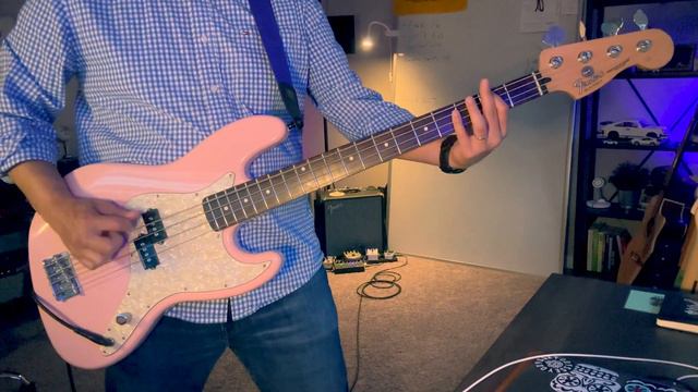 Blink-182 "The Rock Show" w/Fender Mark Hoppus Jazz BASS COVER смотреть онлайн