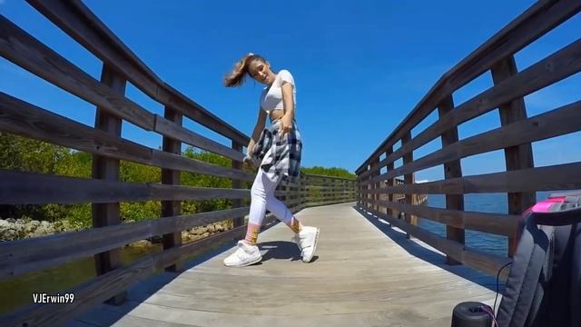 Michael Jackson - Smooth Criminal ♫ Best Shuffle Dance Remix Beautiful Girl