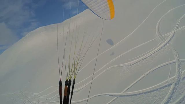 Первый слёт на параплане с горы Айкуайвемчорр. Хибины 2016. смотреть онлайн