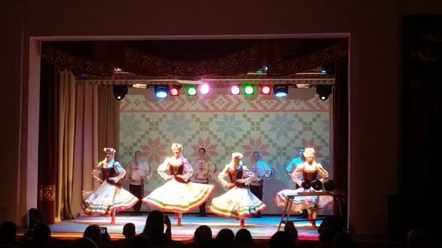 Заслуженный любительский коллектив Республики Беларусь народный ансамбль народного танца "НА РОС смотреть онлайн