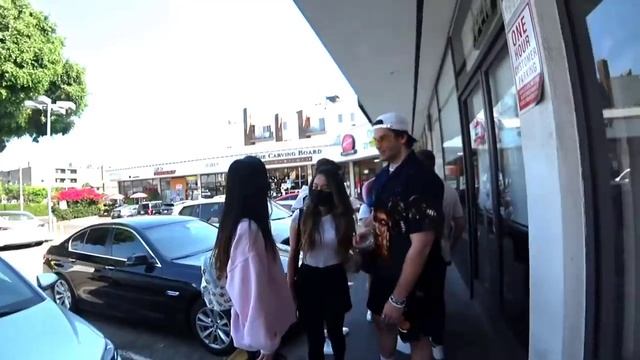 Valkyrae, Ludwig, & Hasanabi Compare Heights смотреть онлайн