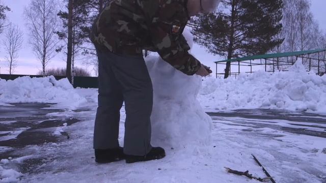 Лепим мы Снеговика смотреть онлайн